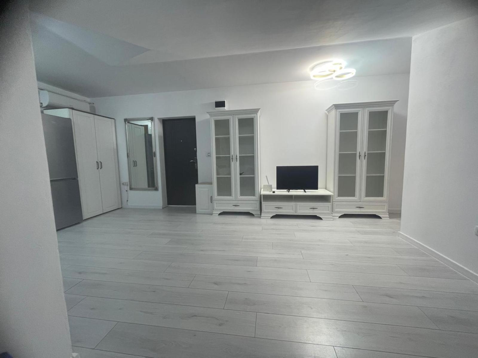 Apartament 2 Camere Tirgu Jiu Târgu Jiu Exteriér fotografie